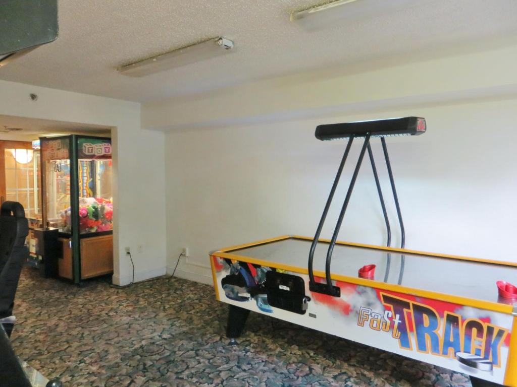 Monumental Movieland Hotel image 15